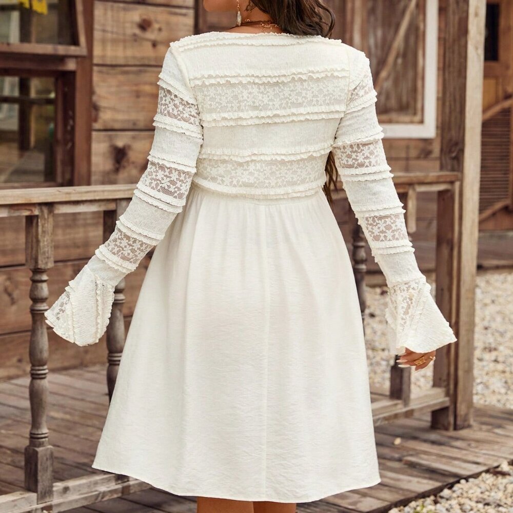 Apricot Elegant Women's Plus Size V-Neck Lace Dress - Picture 2 of 6